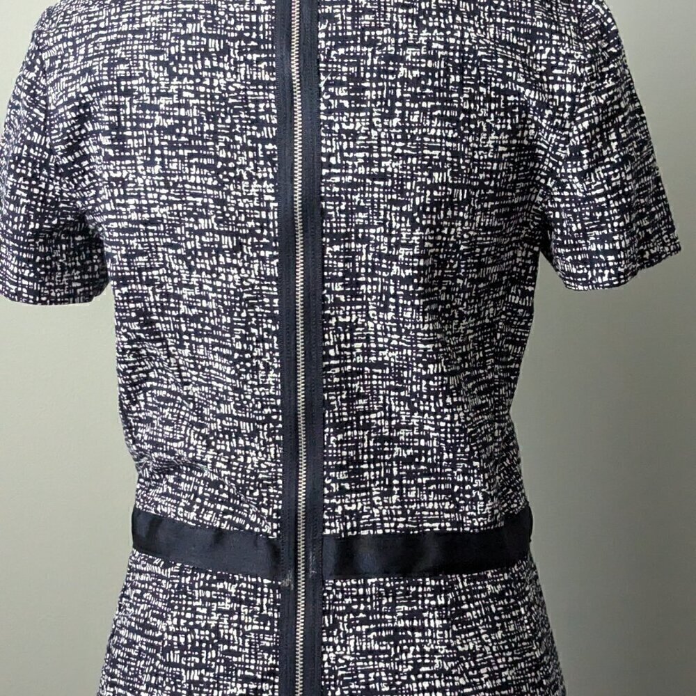 Gap Dress Blue & White Stretchy w Pockets Women's Size 6 Preppy Style - Picture 5 of 6